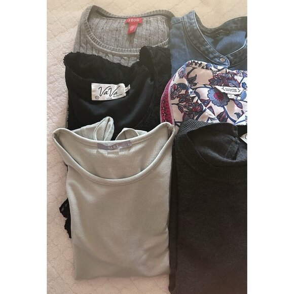 Lot of 9 Blouses Women’s Size Small Multi Brands Eileen Fisher Guess Tart - Picture 3 of 13